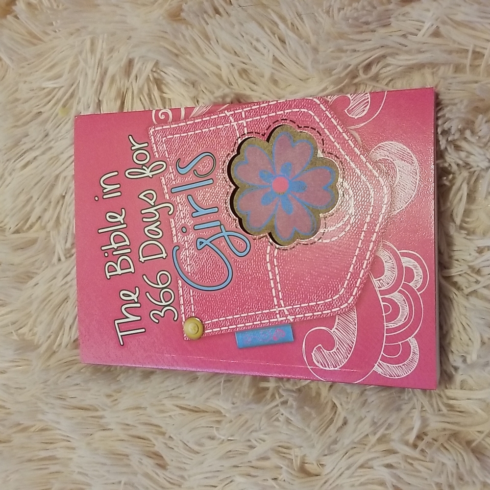 The Bible in 366 Days for Girls